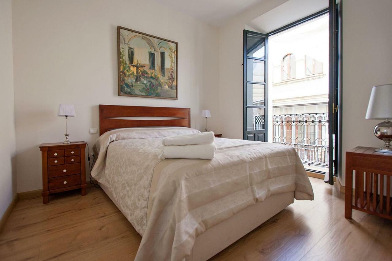 Escapada Romantica, 2 Pax, Centro Historico Sevilla Bagian luar foto